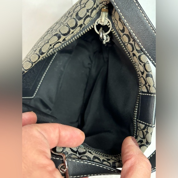 Coach EUC Small Handbag - Picture 4 of 6